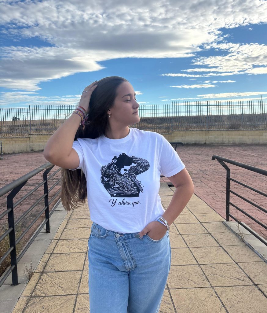 CAMISETA “Y AHORA QUÉ”